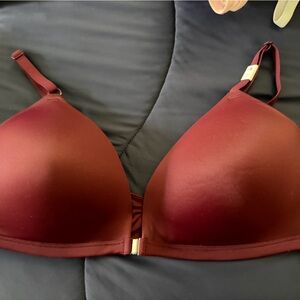 PINK Victoria's Secret Deep Red Bra wireless front close